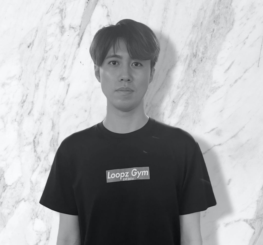 藤森颯 - Field Operator (B&W)