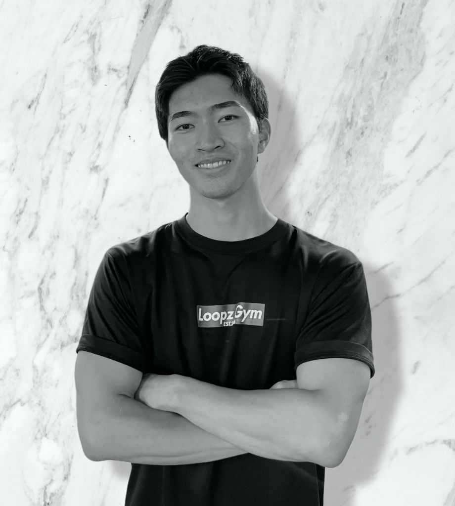 瓜島大洋 - Field Operator (B&W)